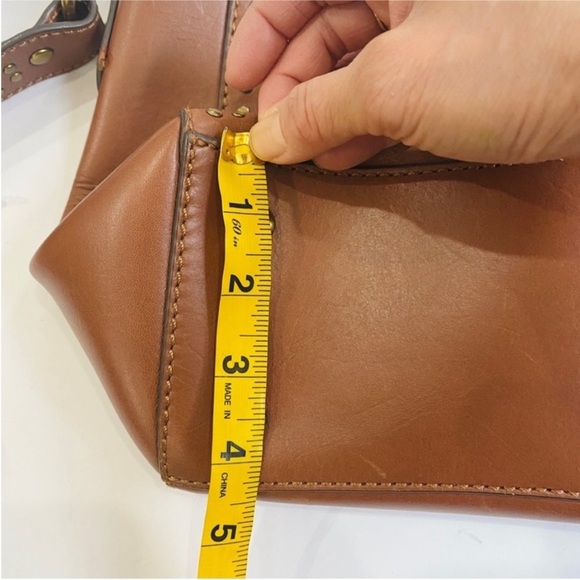 Frye studded leather crossbody bag NEW - Picture 14 of 15